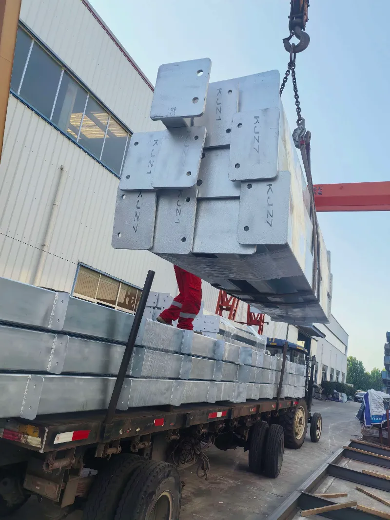 Horizonte berrietara nabigatzen! Qingdao Liweiyuan Altzairu Egiturak Uruguaiko Logistika Biltegiaren Proiekturako osagaiak bidaltzen ditu